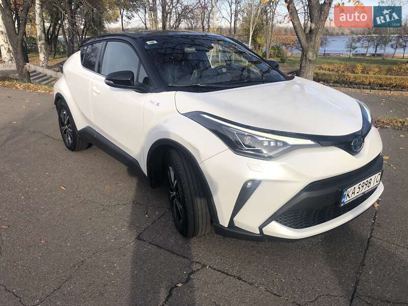 Позашляховик / Кросовер Toyota C-HR 2021 в Києві