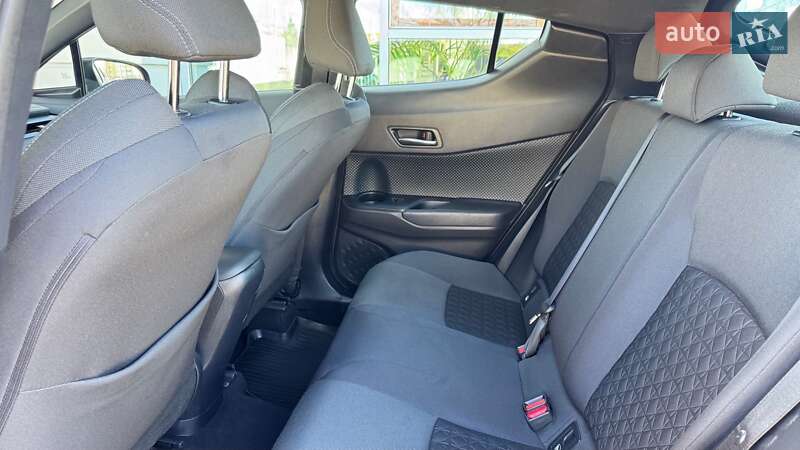 Позашляховик / Кросовер Toyota C-HR 2021 в Івано-Франківську