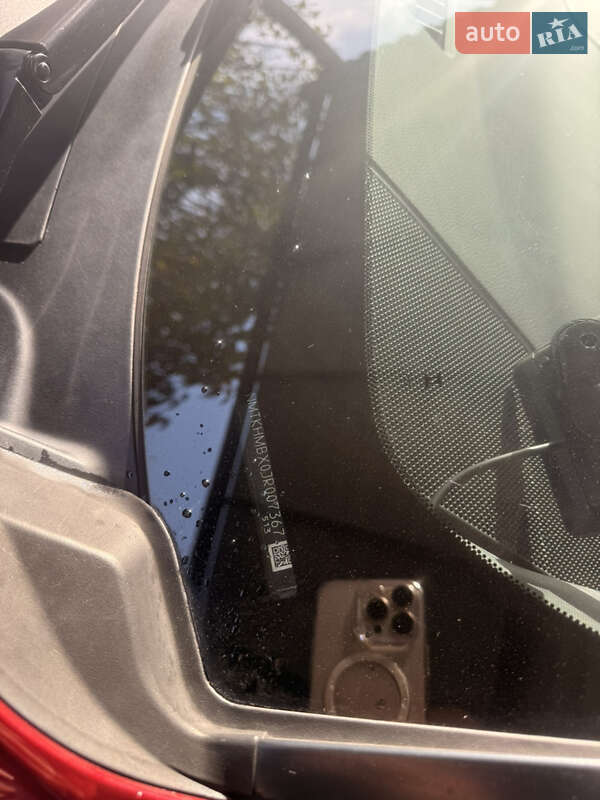 Внедорожник / Кроссовер Toyota C-HR 2017 в Киеве фото 17 Внедорожник / Кроссовер Toyota C-HR 2017 в Киеве