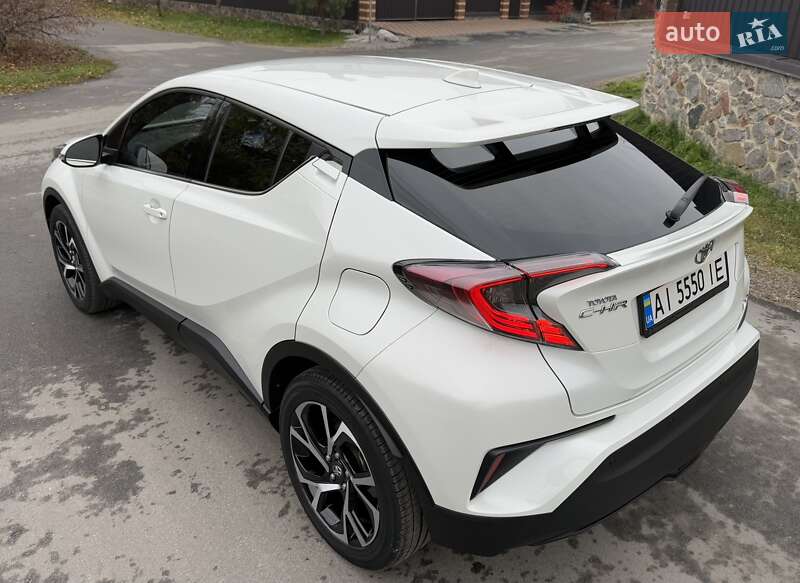 Позашляховик / Кросовер Toyota C-HR 2018 в Києві фото 13 Позашляховик / Кросовер Toyota C-HR 2018 в Києві