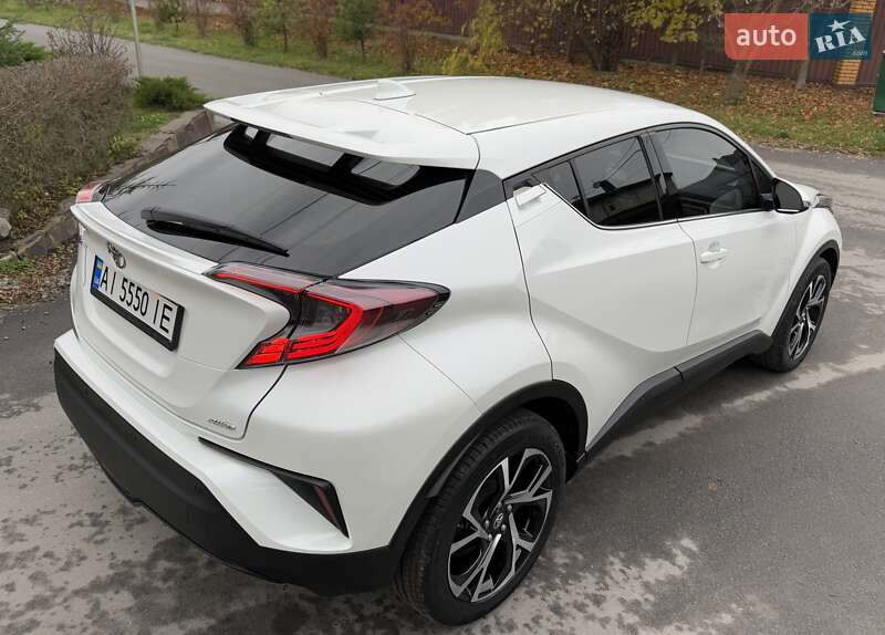 Позашляховик / Кросовер Toyota C-HR 2018 в Києві фото 14 Позашляховик / Кросовер Toyota C-HR 2018 в Києві