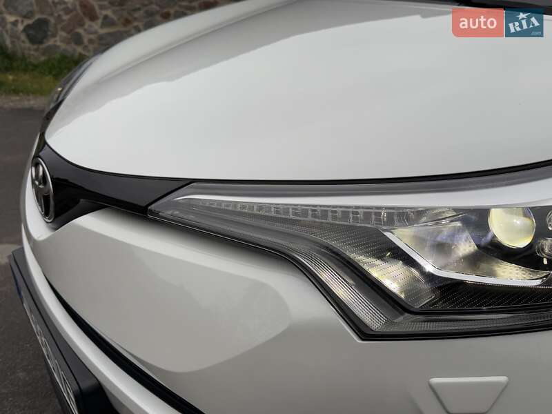 Позашляховик / Кросовер Toyota C-HR 2018 в Києві фото 20 Позашляховик / Кросовер Toyota C-HR 2018 в Києві
