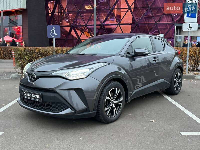 Внедорожник / Кроссовер Toyota C-HR 2019 в Киеве