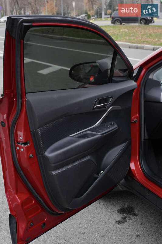 Позашляховик / Кросовер Toyota C-HR 2020 в Харкові