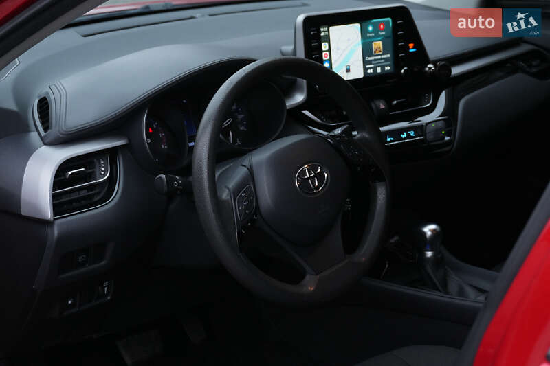 Позашляховик / Кросовер Toyota C-HR 2020 в Харкові