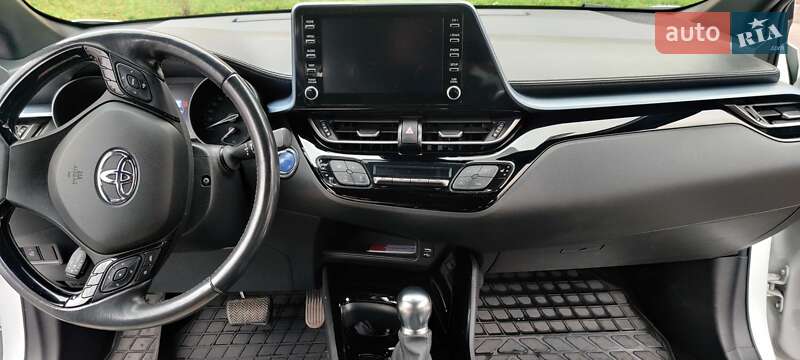 Позашляховик / Кросовер Toyota C-HR 2021 в Кривому Розі
