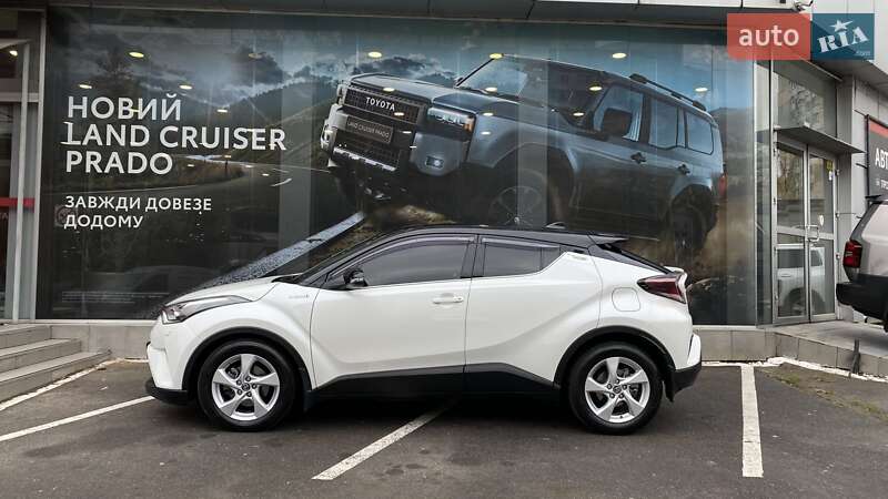 Внедорожник / Кроссовер Toyota C-HR 2018 в Одессе фото 3 Внедорожник / Кроссовер Toyota C-HR 2018 в Одессе