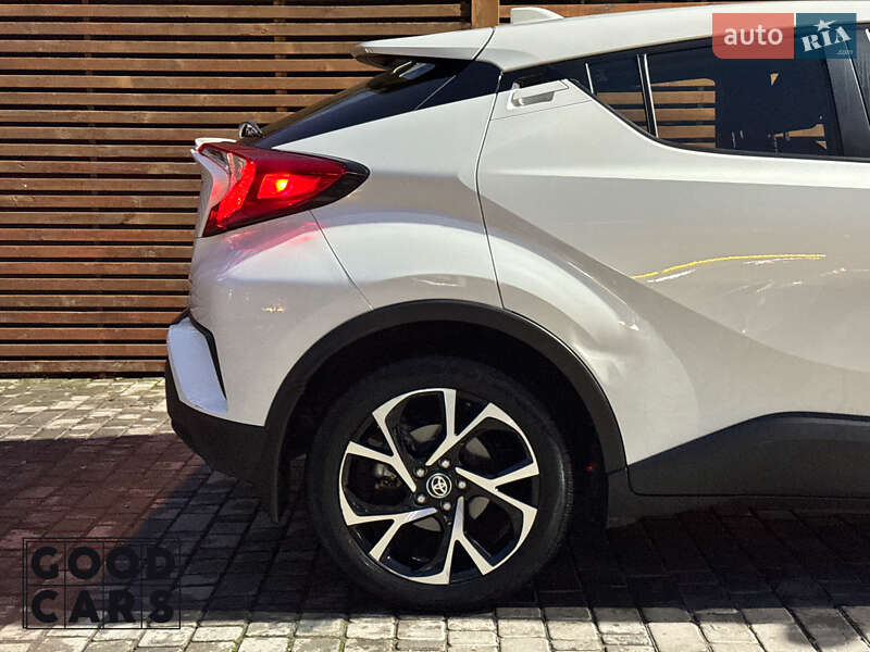 Позашляховик / Кросовер Toyota C-HR 2019 в Одесі