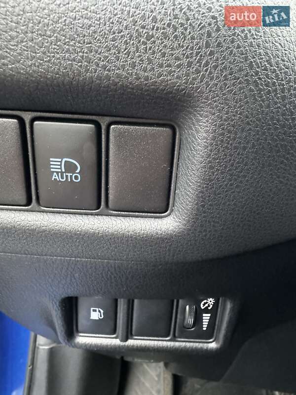 Позашляховик / Кросовер Toyota C-HR 2021 в Києві фото 19 Позашляховик / Кросовер Toyota C-HR 2021 в Києві