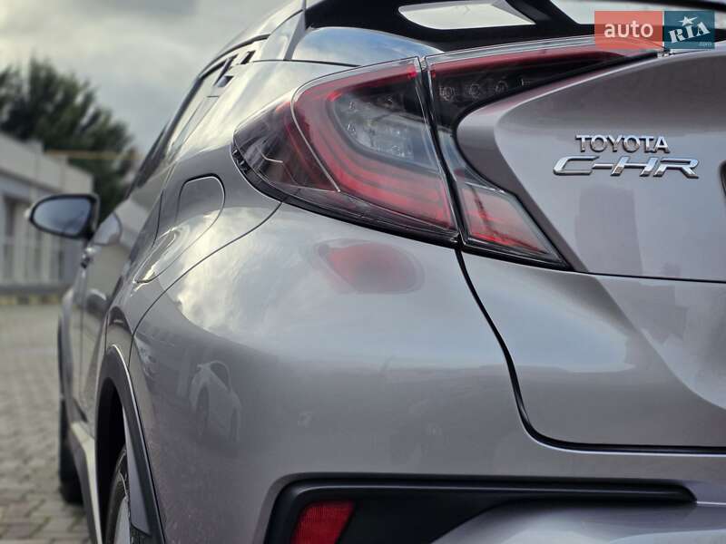 Внедорожник / Кроссовер Toyota C-HR 2019 в Одессе