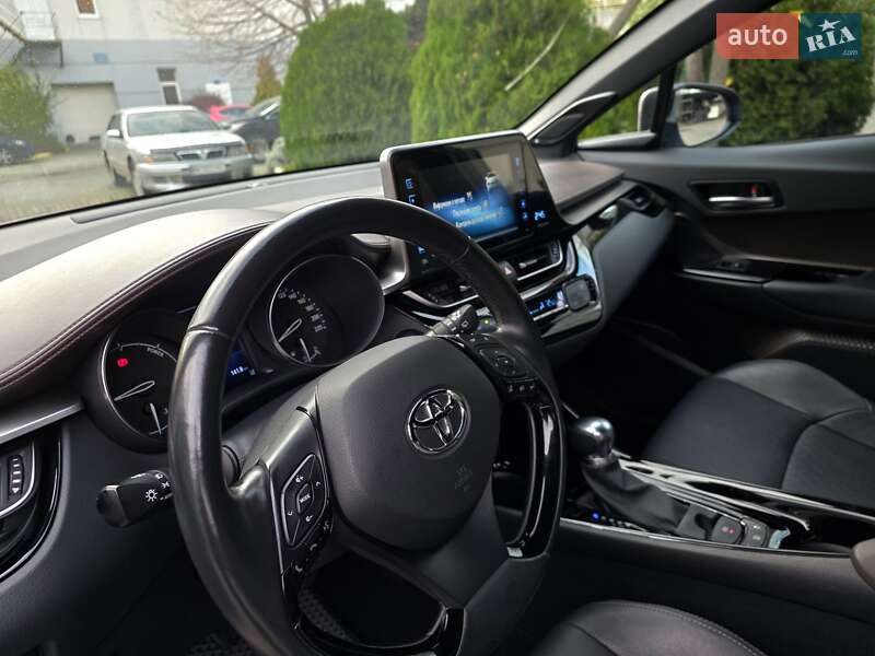 Внедорожник / Кроссовер Toyota C-HR 2019 в Одессе