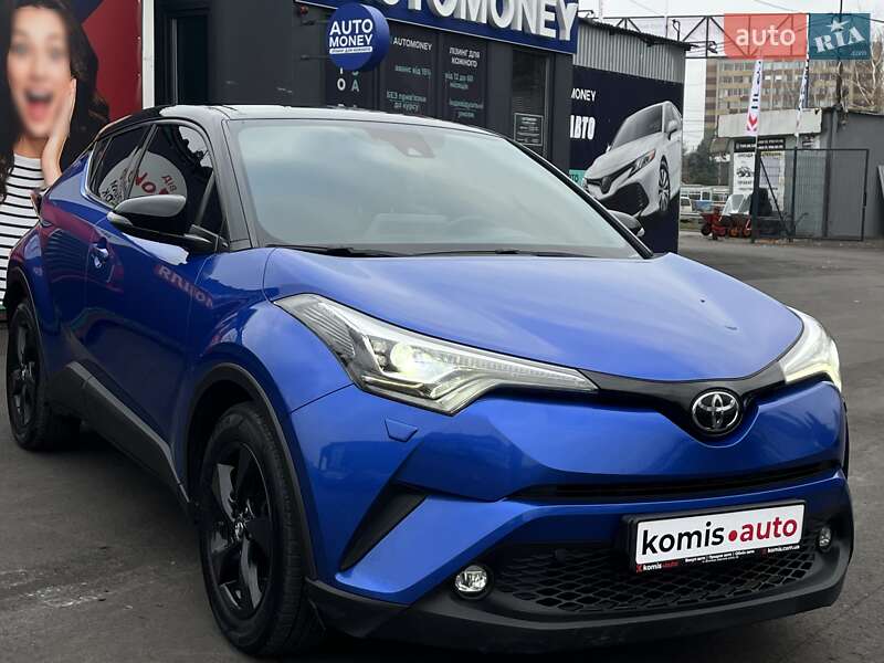 Внедорожник / Кроссовер Toyota C-HR 2018 в Виннице