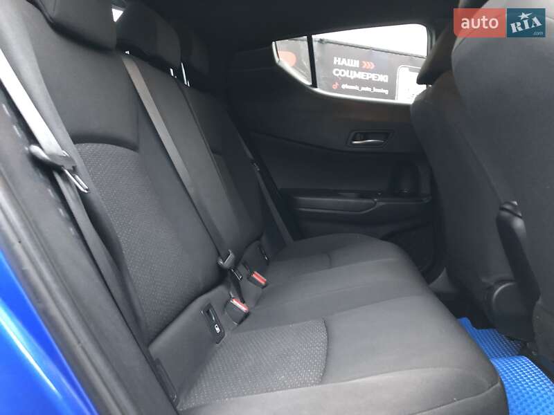 Внедорожник / Кроссовер Toyota C-HR 2018 в Виннице