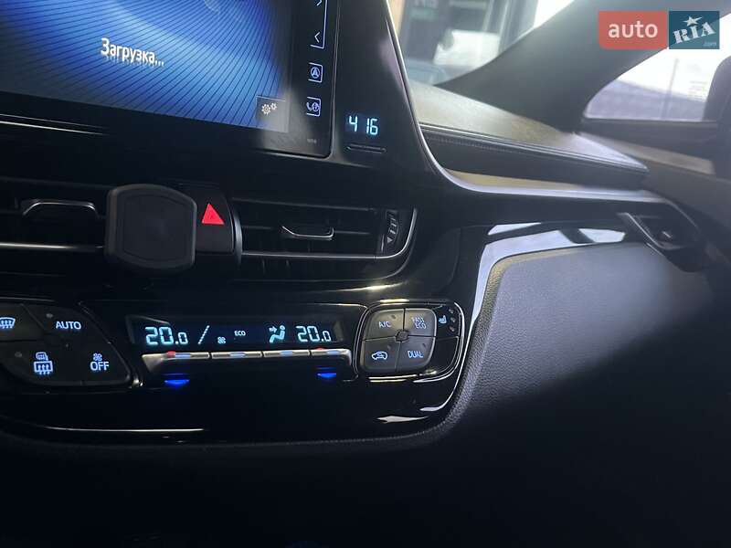 Внедорожник / Кроссовер Toyota C-HR 2018 в Виннице