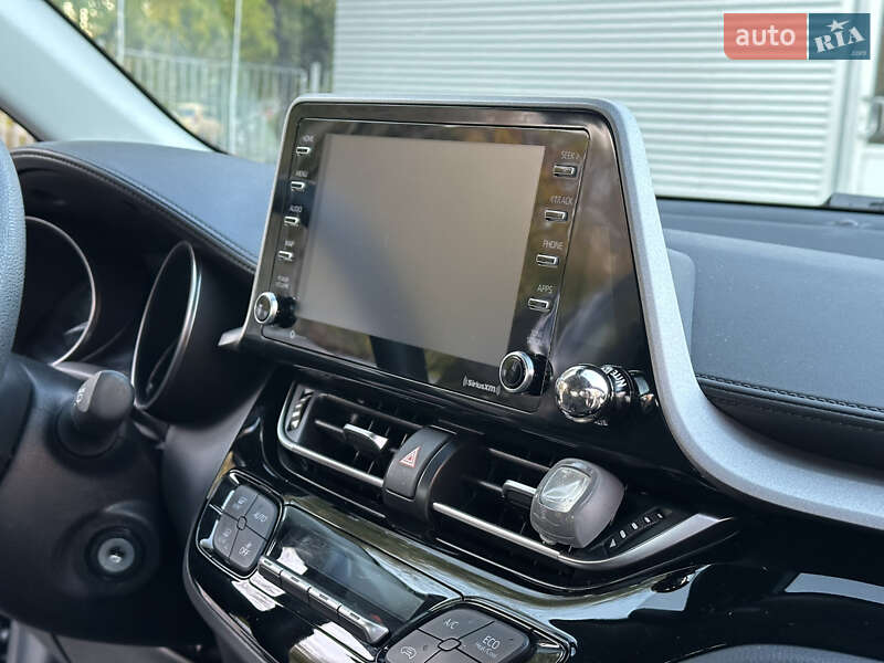 Внедорожник / Кроссовер Toyota C-HR 2020 в Одессе фото 37 Внедорожник / Кроссовер Toyota C-HR 2020 в Одессе