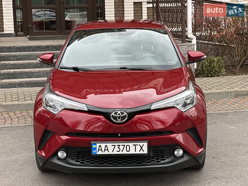 Внедорожник / Кроссовер Toyota C-HR 2018 в Виннице