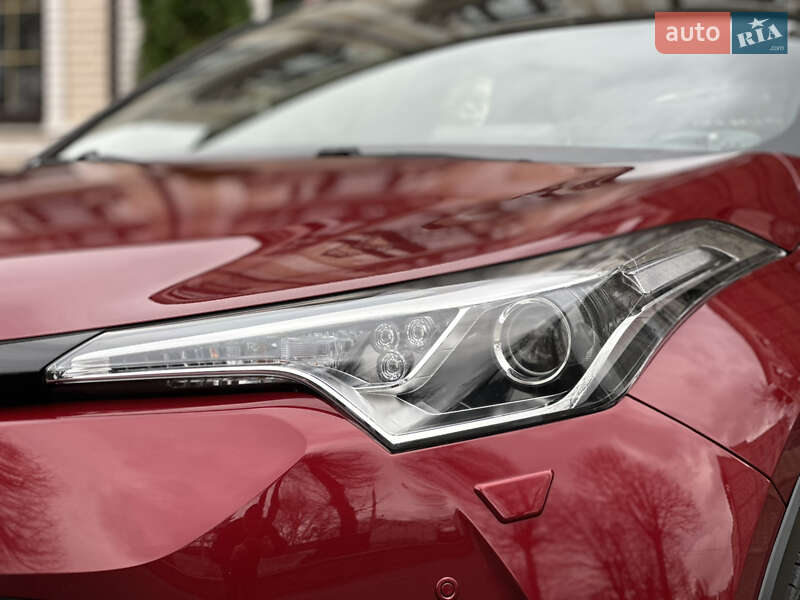 Внедорожник / Кроссовер Toyota C-HR 2018 в Виннице