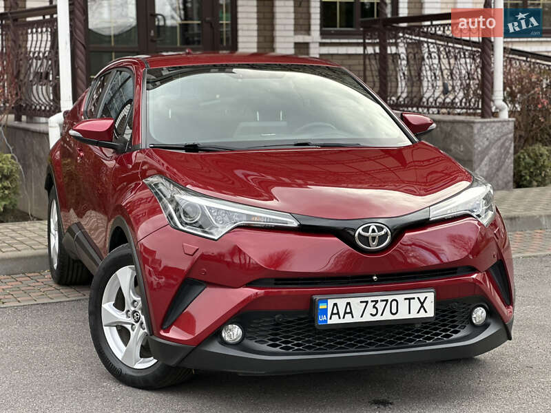 Внедорожник / Кроссовер Toyota C-HR 2018 в Виннице