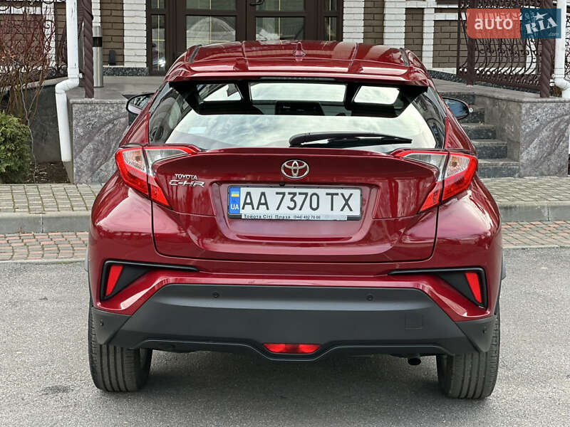 Внедорожник / Кроссовер Toyota C-HR 2018 в Виннице