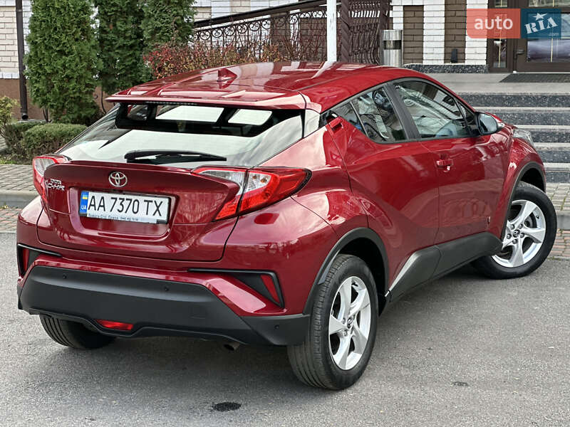 Внедорожник / Кроссовер Toyota C-HR 2018 в Виннице