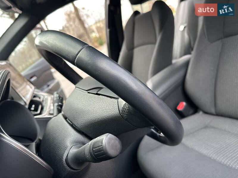 Внедорожник / Кроссовер Toyota C-HR 2018 в Виннице