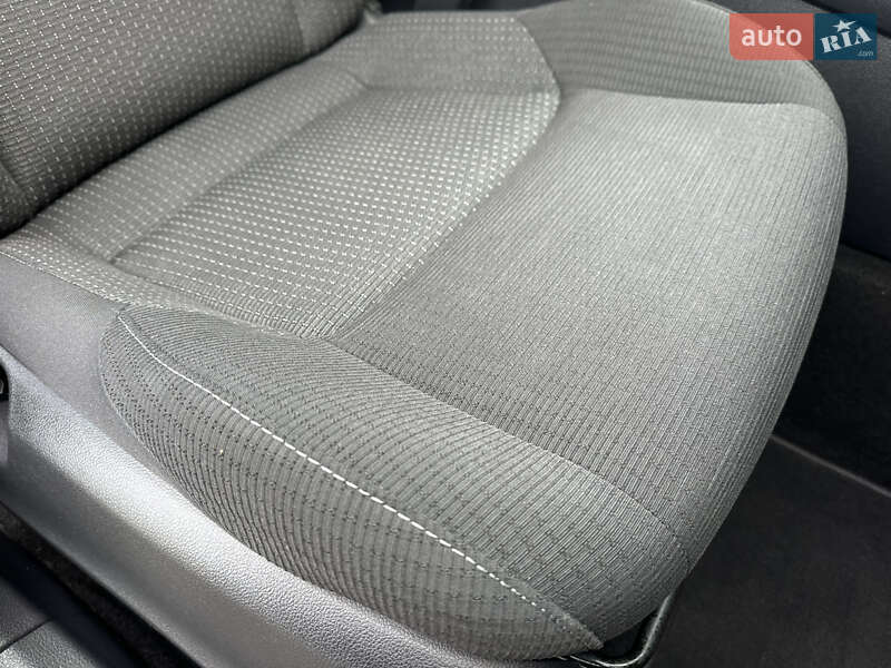 Внедорожник / Кроссовер Toyota C-HR 2018 в Виннице