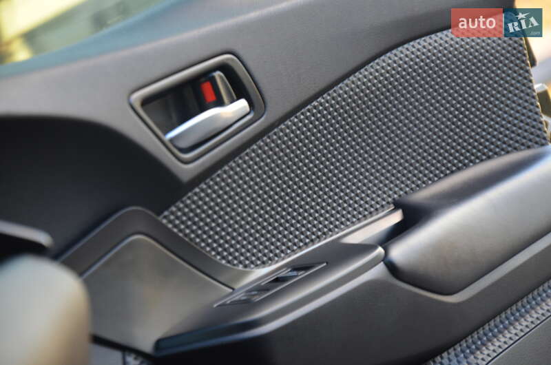 Внедорожник / Кроссовер Toyota C-HR 2018 в Дрогобыче