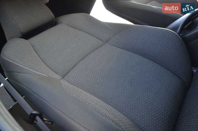 Внедорожник / Кроссовер Toyota C-HR 2018 в Дрогобыче