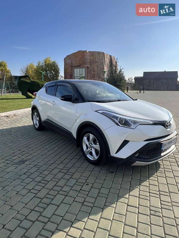 Внедорожник / Кроссовер Toyota C-HR 2016 в Одессе