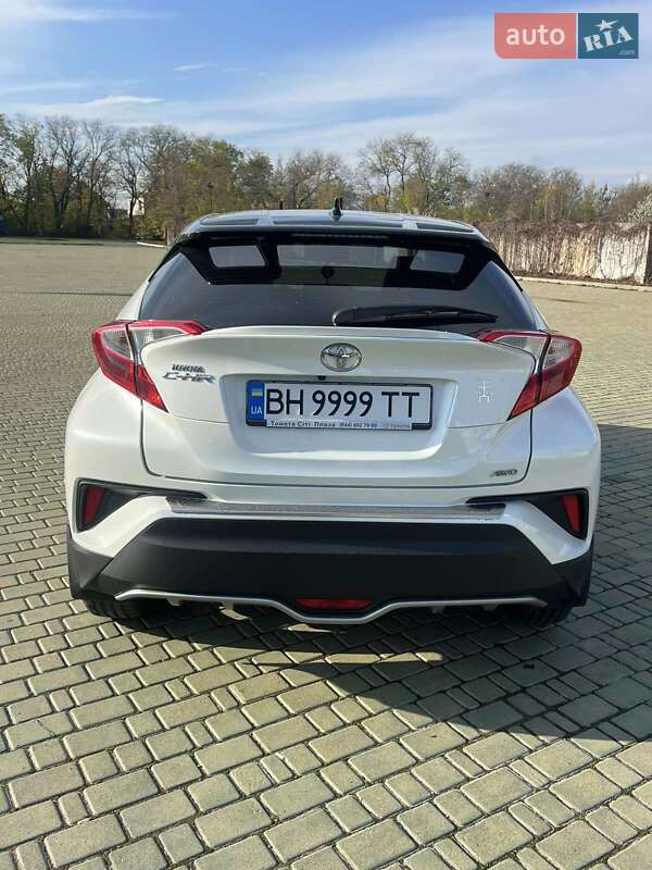Внедорожник / Кроссовер Toyota C-HR 2016 в Одессе