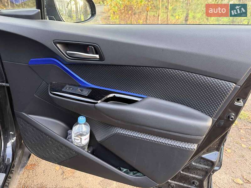 Внедорожник / Кроссовер Toyota C-HR 2021 в Киеве фото 22 Внедорожник / Кроссовер Toyota C-HR 2021 в Киеве