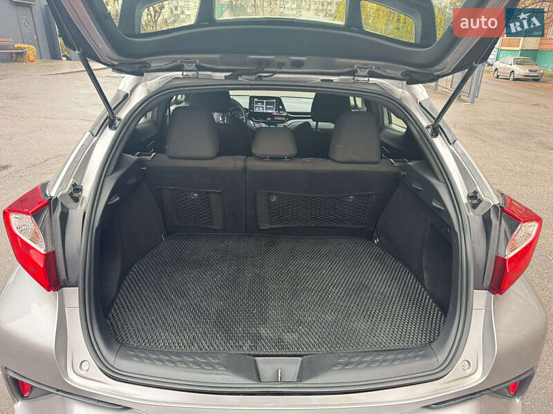 Внедорожник / Кроссовер Toyota C-HR 2019 в Белой Церкви