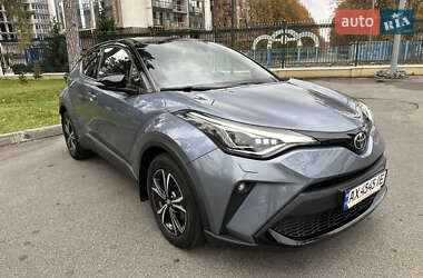 Внедорожник / Кроссовер Toyota C-HR 2019 в Харькове