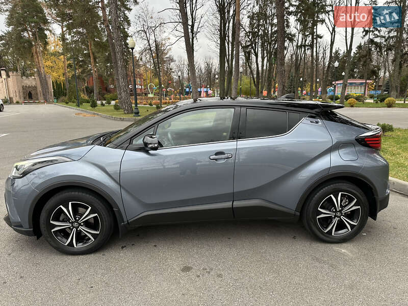 Внедорожник / Кроссовер Toyota C-HR 2019 в Харькове