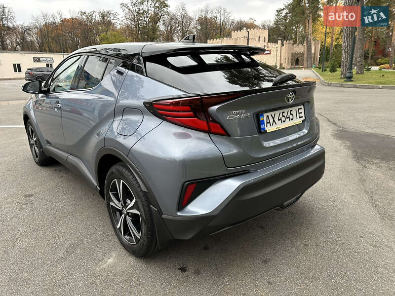 Внедорожник / Кроссовер Toyota C-HR 2019 в Харькове