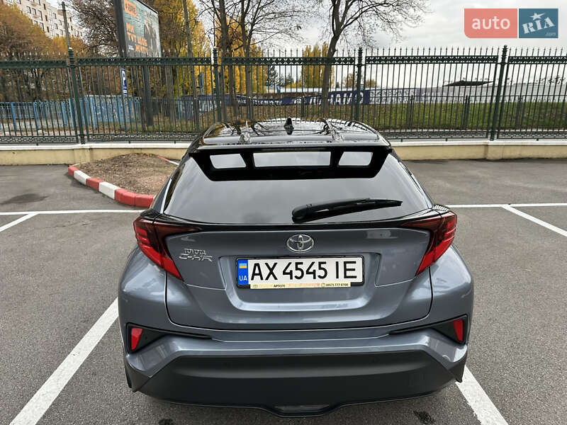 Внедорожник / Кроссовер Toyota C-HR 2019 в Харькове