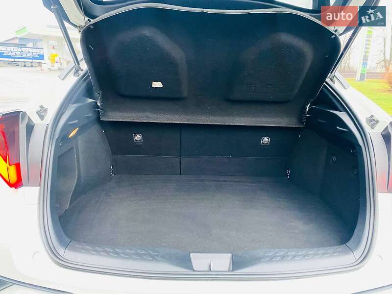 Позашляховик / Кросовер Toyota C-HR 2020 в Богородчанах