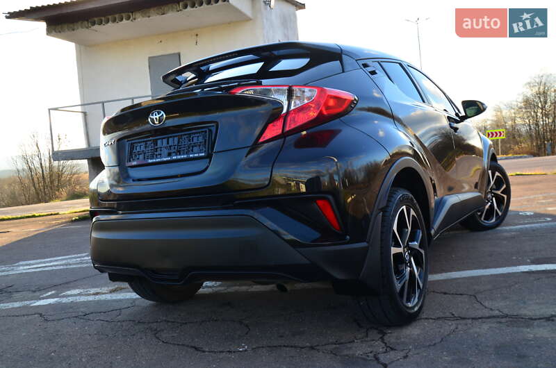 Позашляховик / Кросовер Toyota C-HR 2018 в Дрогобичі фото 34 Позашляховик / Кросовер Toyota C-HR 2018 в Дрогобичі