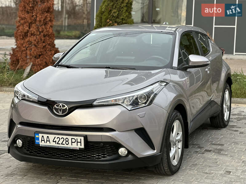 Позашляховик / Кросовер Toyota C-HR 2016 в Вінниці