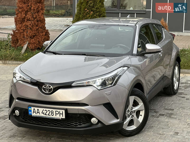 Toyota C-HR 2016