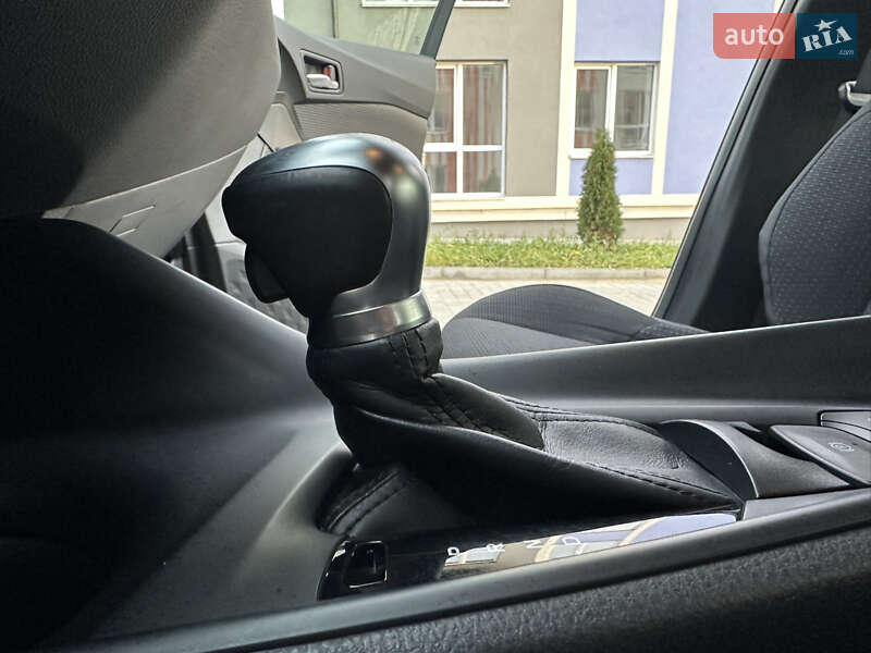 Позашляховик / Кросовер Toyota C-HR 2016 в Вінниці