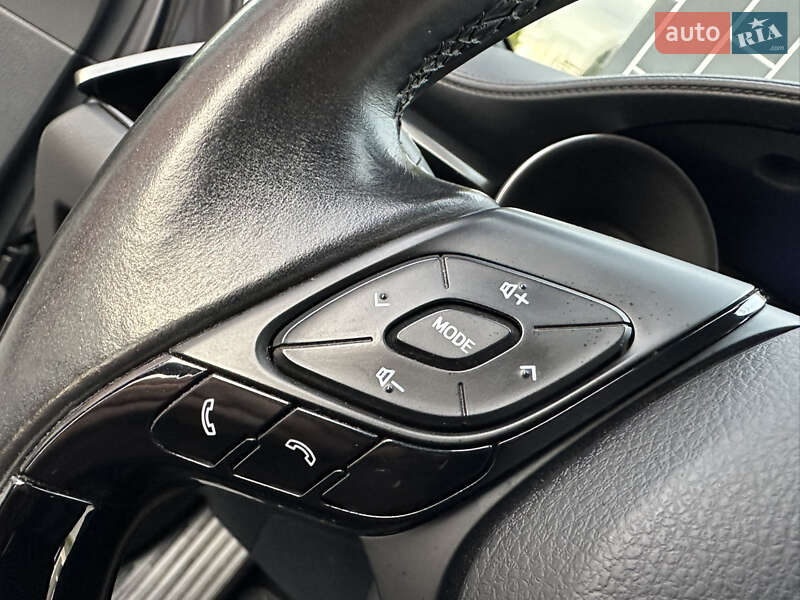 Позашляховик / Кросовер Toyota C-HR 2016 в Вінниці