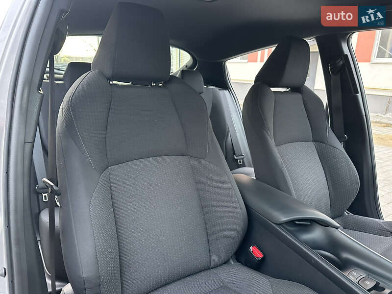 Позашляховик / Кросовер Toyota C-HR 2016 в Вінниці