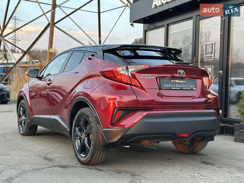 Позашляховик / Кросовер Toyota C-HR 2016 в Харкові фото 12 Позашляховик / Кросовер Toyota C-HR 2016 в Харкові
