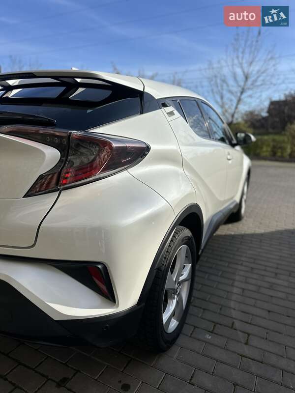 Позашляховик / Кросовер Toyota C-HR 2019 в Одесі