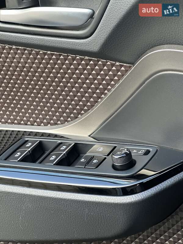 Позашляховик / Кросовер Toyota C-HR 2019 в Одесі