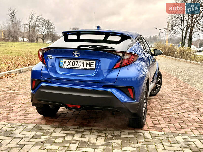 Внедорожник / Кроссовер Toyota C-HR 2020 в Харькове