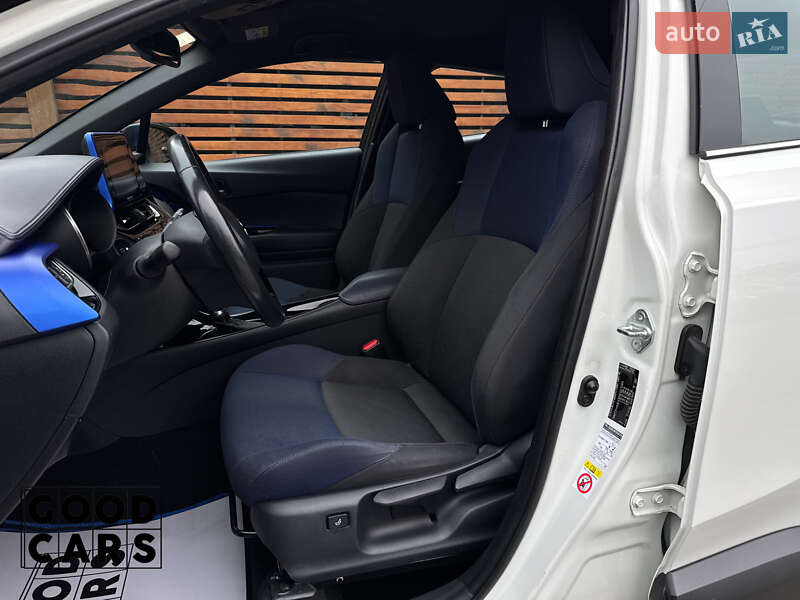 Внедорожник / Кроссовер Toyota C-HR 2018 в Одессе