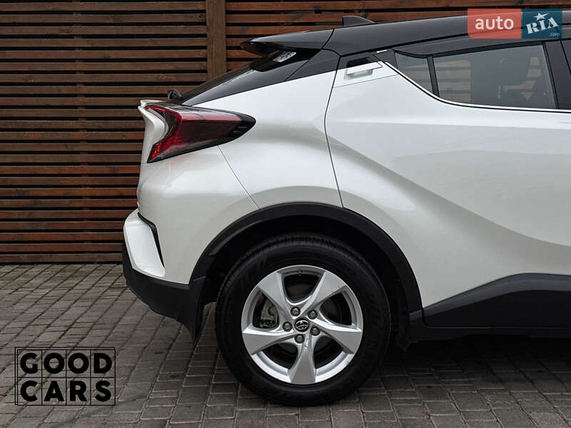 Внедорожник / Кроссовер Toyota C-HR 2018 в Одессе