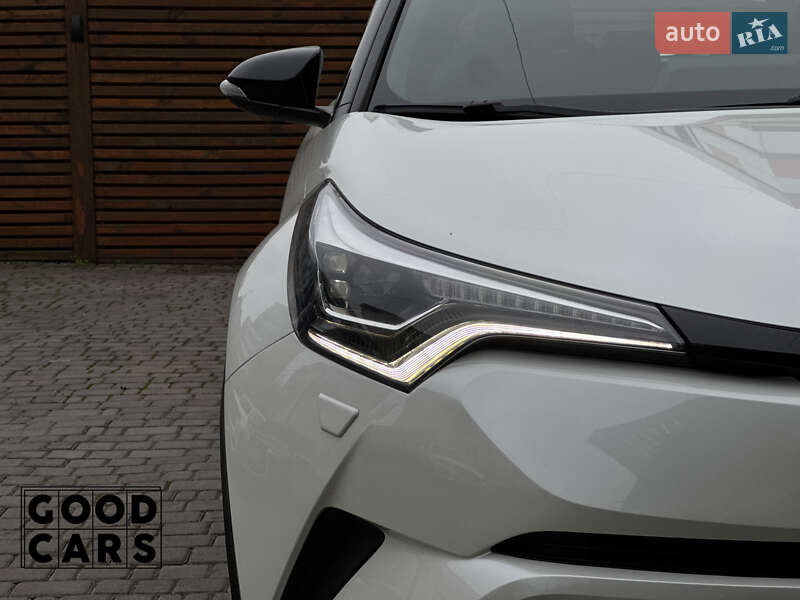 Внедорожник / Кроссовер Toyota C-HR 2018 в Одессе